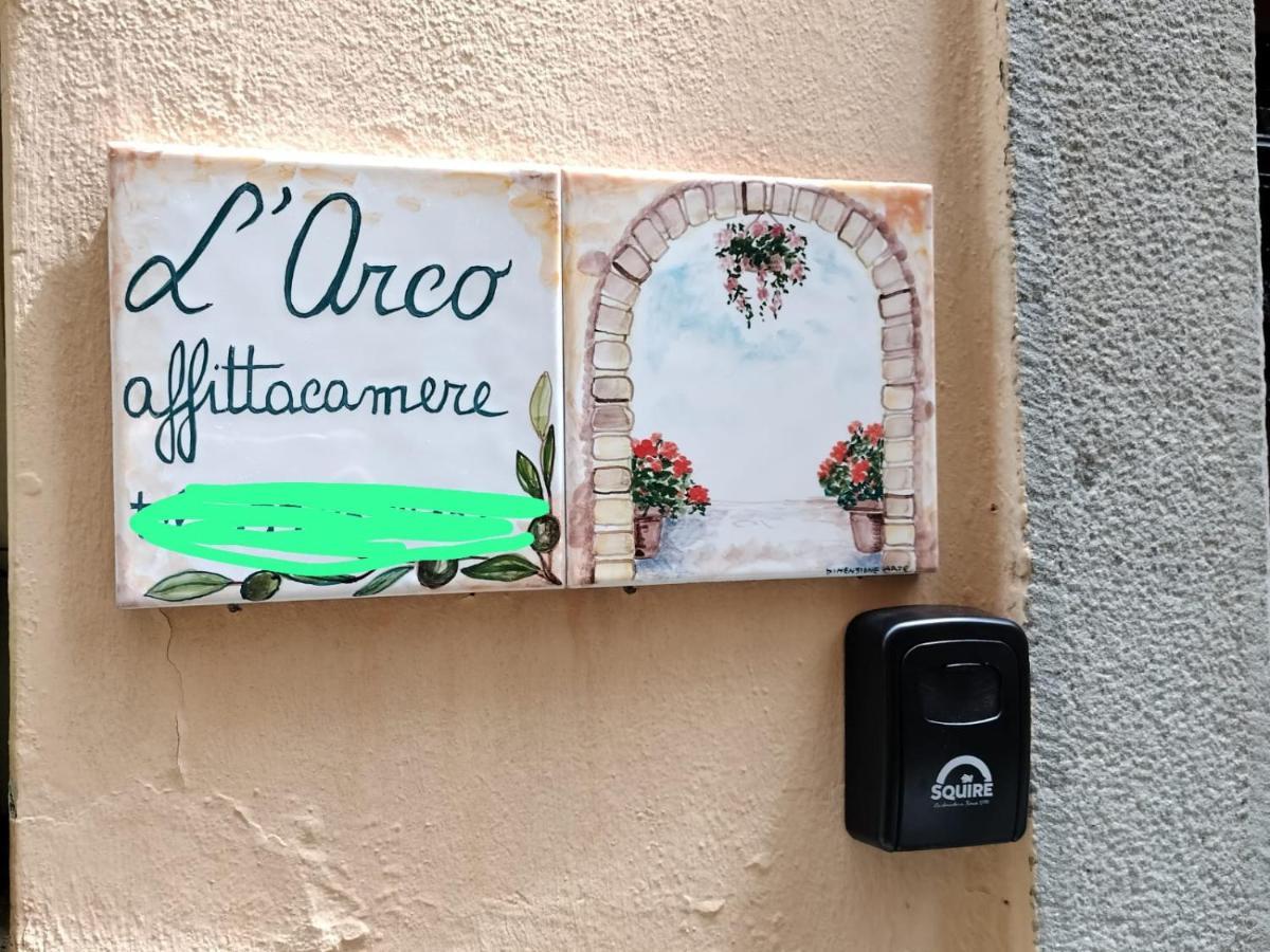 Affittacamere L'Arco Volastra Exterior photo
